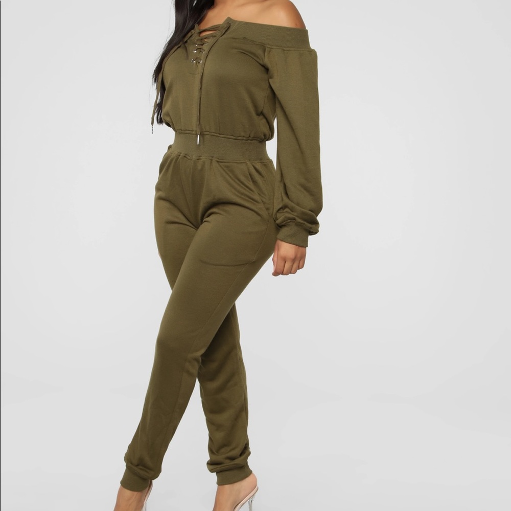 Comfy Fashion Nova Green jumpsuit